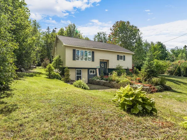 2093 Kennebec Road, Newburgh, ME 04444