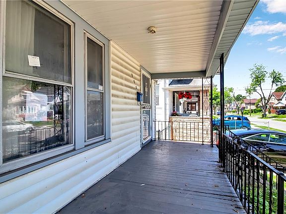 4th image of 113 Phyllis Ave