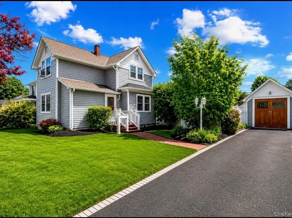 84 E Lakewood Street, Patchogue, NY 11772
