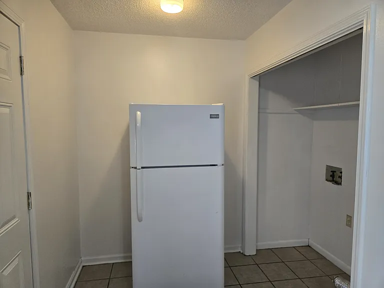 113 Oak Ridge Ave #C — Photo 6
