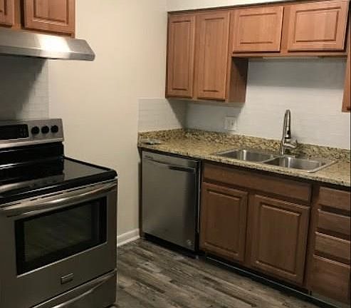 4th image of 6151 E Mockingbird Ln #217