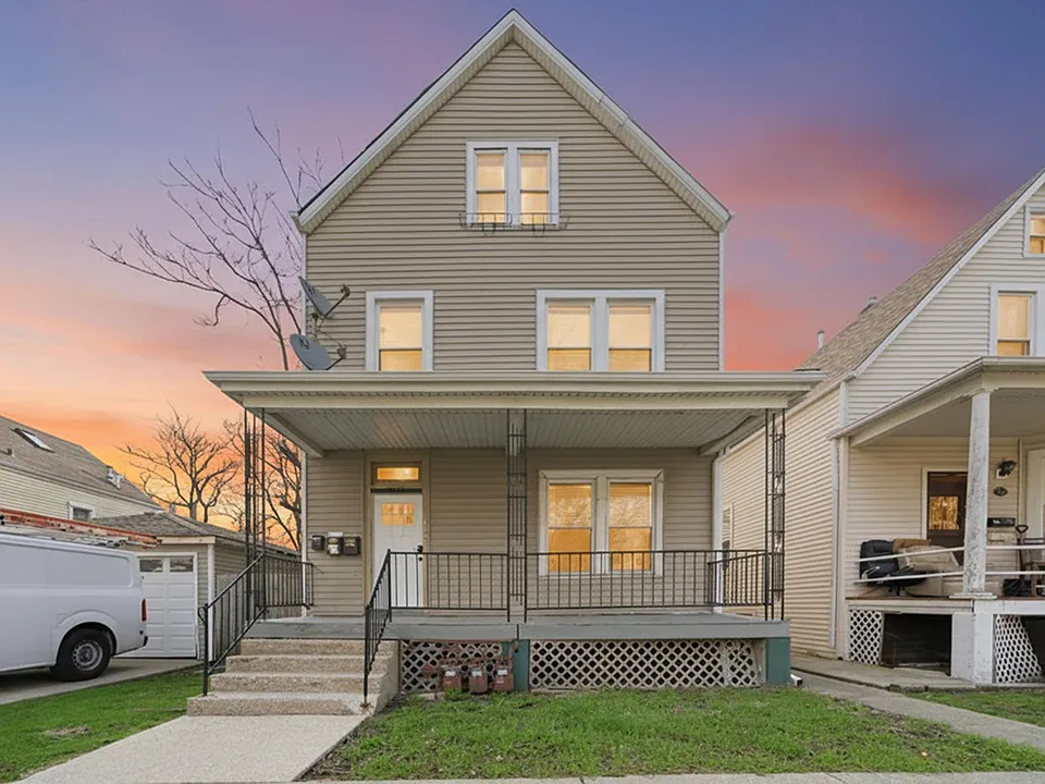 3311 N Kostner Ave #1