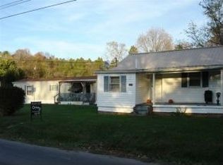 1697 Paperville Rd, Bristol, TN 37620