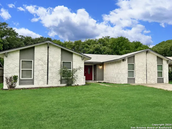 8635 BRISTLECONE ST, San Antonio, TX 78240