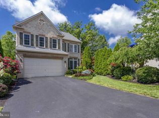 2605 Amanda Ct, Vienna, VA 22180