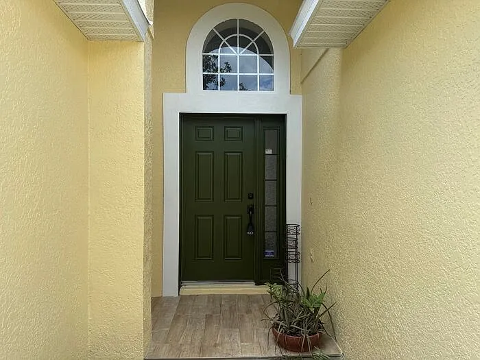 1221 Singleton Cir — Photo 2