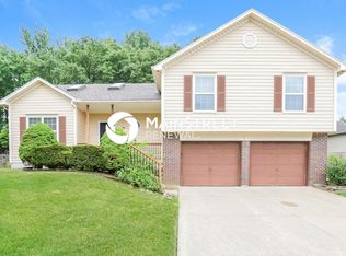 412 SE Timbercreek Ln, Lees Summit, MO 64063