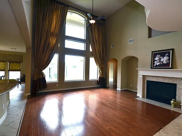 2498 Encino Ave, League City, TX 77573