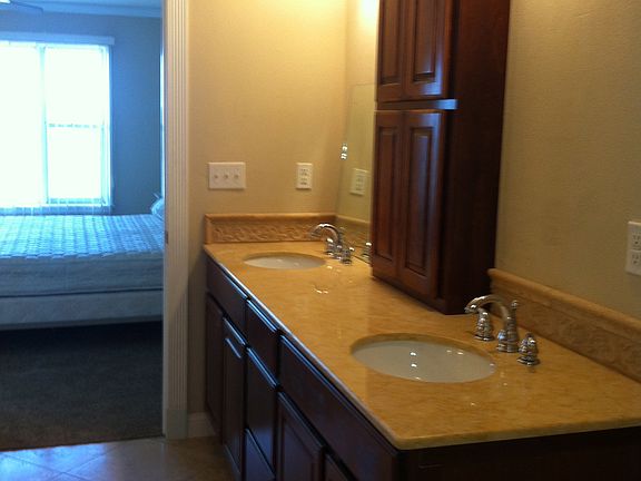 double sinks in master bath