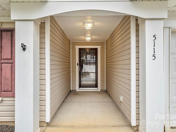 2nd image of 5115 Cruz Bay Dr