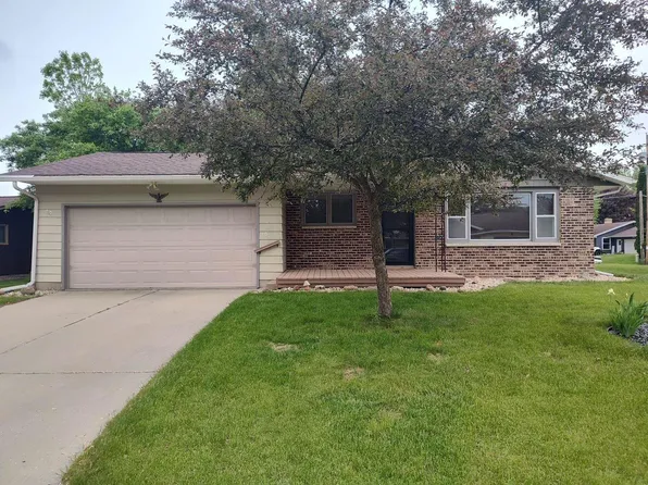 2621 Pleasant View Lane, Cross Plains, WI 53528