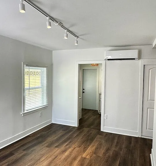 5724 La Mirada Ave — Photo 5