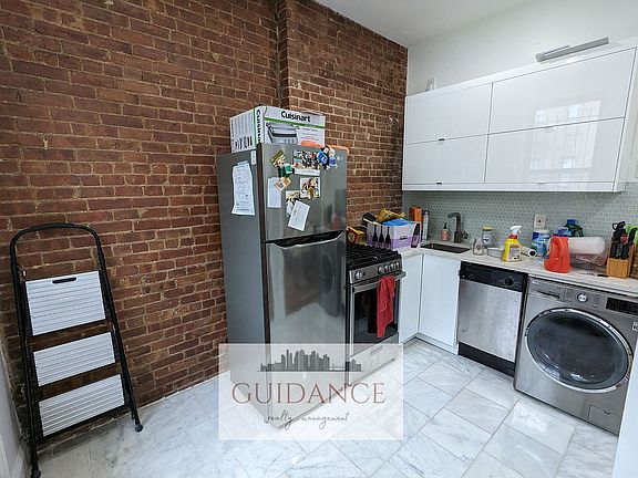 5th image of 526 W 46th St APT 2F