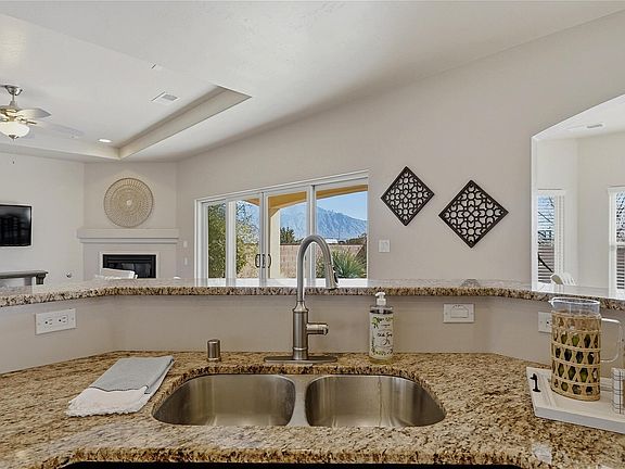 5th image of 7324 Nome Dr NE