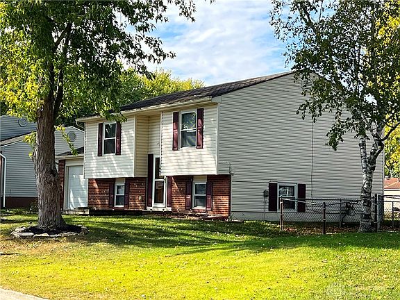 5th image of 104 Walden Farm Cir