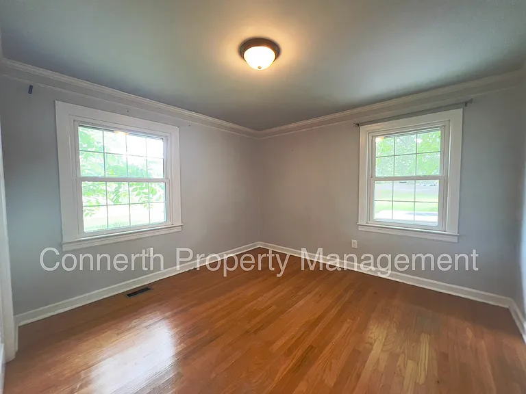2880 Trough Springs Rd — Photo 19