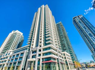 4055 Parkside Village Dr #427, Mississauga, ON L5B 0K2