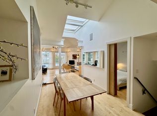 313 Eureka St #A, San Francisco, CA 94114