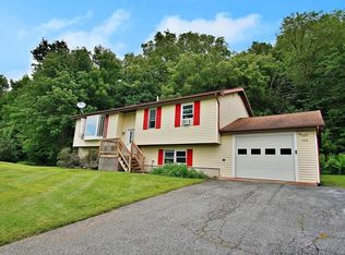 688 Kellogg Rd, Saint Albans, VT 05478