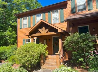190 Fairway Forest Rd UNIT D, Sapphire, NC 28774