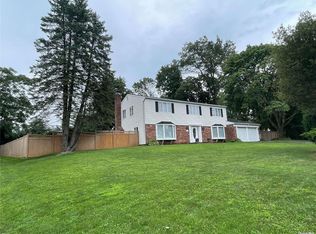 251 Walnut Rd, Glen Cove, NY 11542