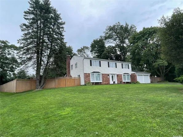 251 Walnut Road, Glen Cove, NY 11542