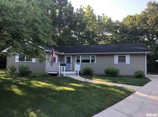 30 Sunnyside Dr, Springfield, IL 62702