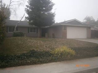 3215 W La Vida Ave, Visalia, CA 93277