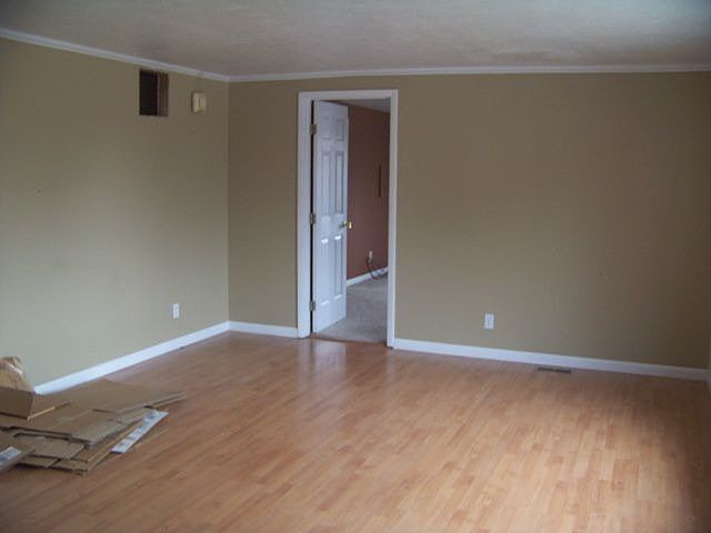 1st image of 19 Pleasant Dr