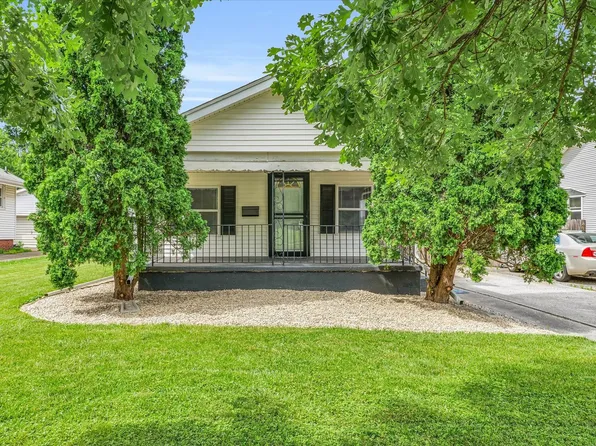 710 W Vine St, Champaign, IL 61820