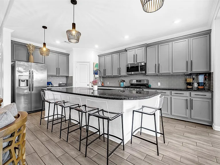 7526 Jasmine Bend Ln — Photo 10