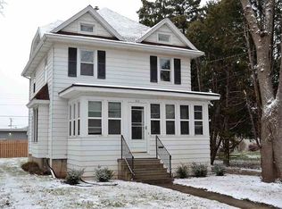 416 Hobbs Ave, Oshkosh, WI 54901