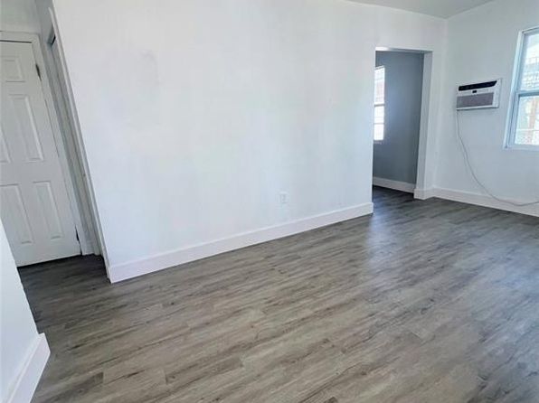 1768 NW 112th Ter #1