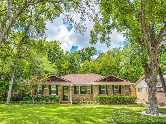 3rd image of 2335 Oldbridge Dr
