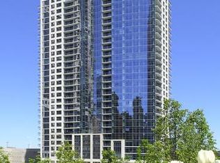 201 N Westshore Dr APT 407, Chicago, IL