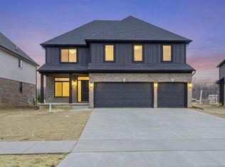 14635 Glenshire Dr, Sterling Heights, MI 48312