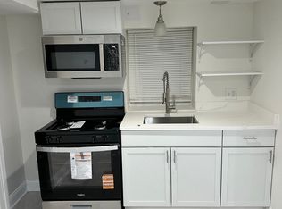 1232 W 32nd St BASEMENT R, Chicago, IL 60608