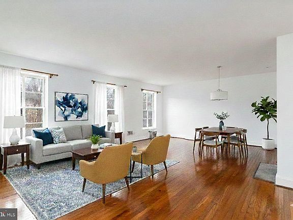 4th image of 1717 Green St APT 6