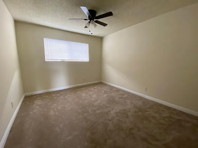17622 Cameron Ln #23 — Photo 2