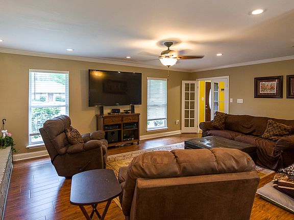 5th image of 5043 Dedman Dr