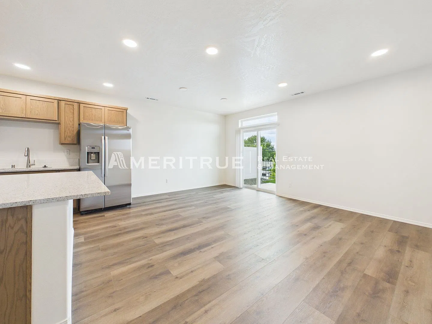 Townhome for Rent! — Photo 4