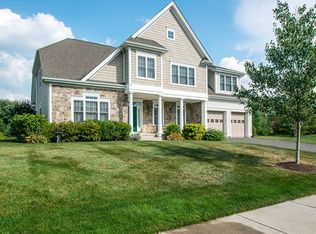 2 Winged Foot Blvd, Bloomfield, CT 06002
