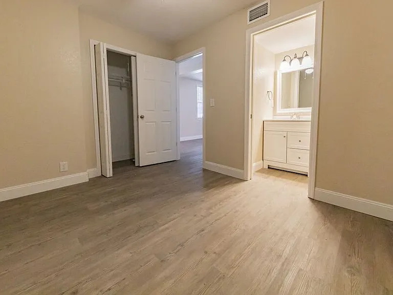 638 W Central Ave — Photo 8
