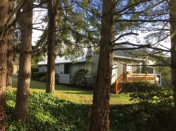 1005 Blue Heron Ave NE #4, Bainbridge Island, WA 98110