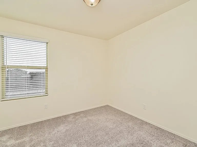 10685 W Harrigan Dr — Photo 14