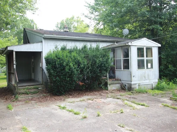 138 Maryland St NE, Warren, OH 44483