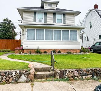 214 N State St, Mishawaka, IN, 46544