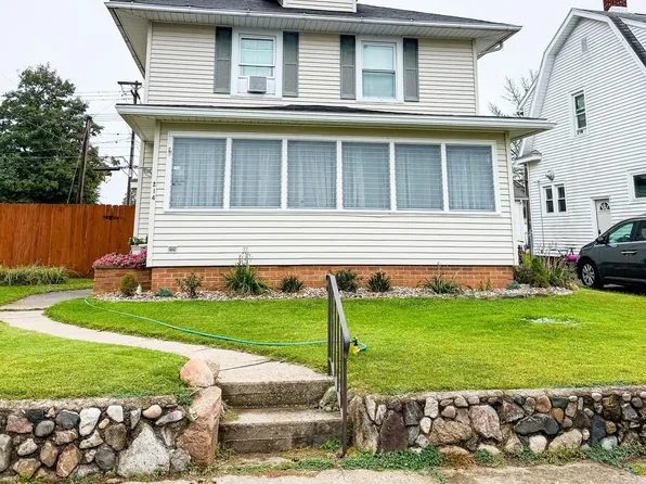 214 N State St, Mishawaka, IN 46544