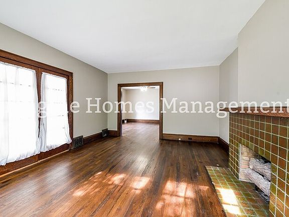 4th image of 1466 Mars Ave #1