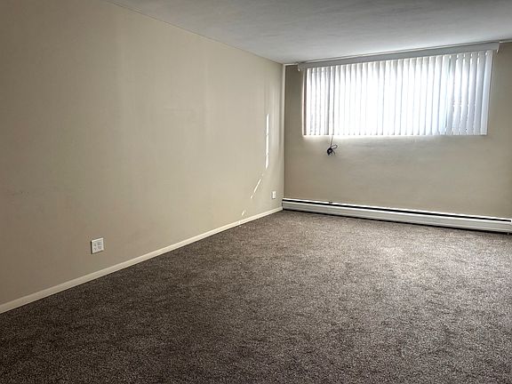3rd image of 1105 12th Ave N #2